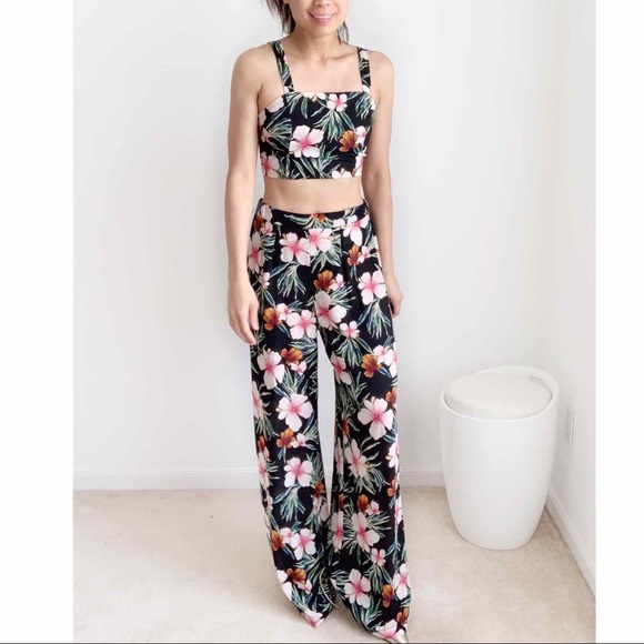 CHICBOMB - Picture 6 of 8